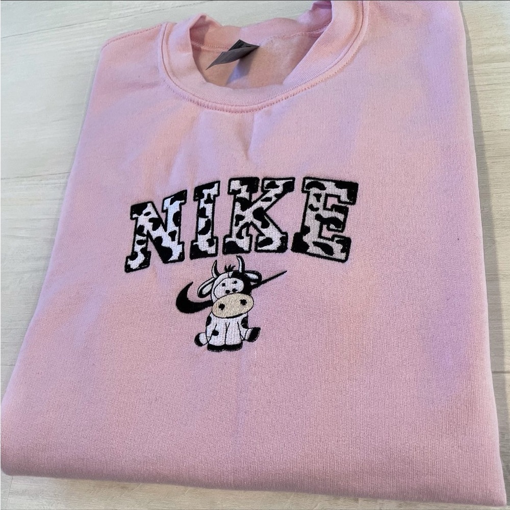 Cow themed embroidered crewneck sweatshirt